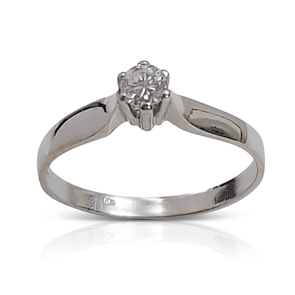 Diamond-engagement-ring