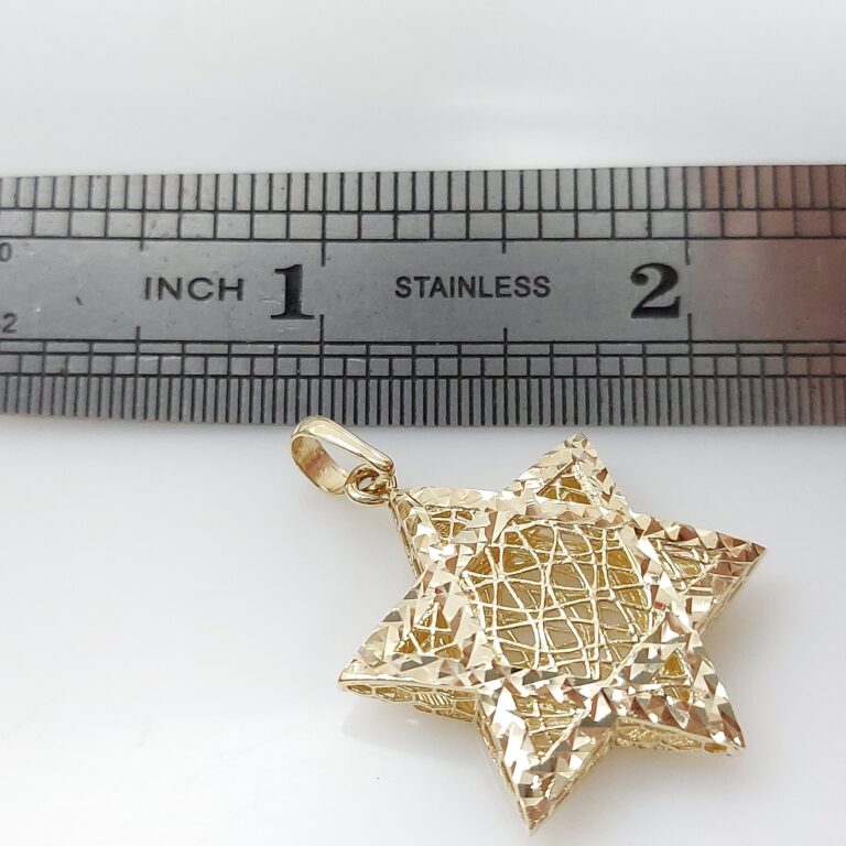 Star-of-David-woven-from-gold-threads