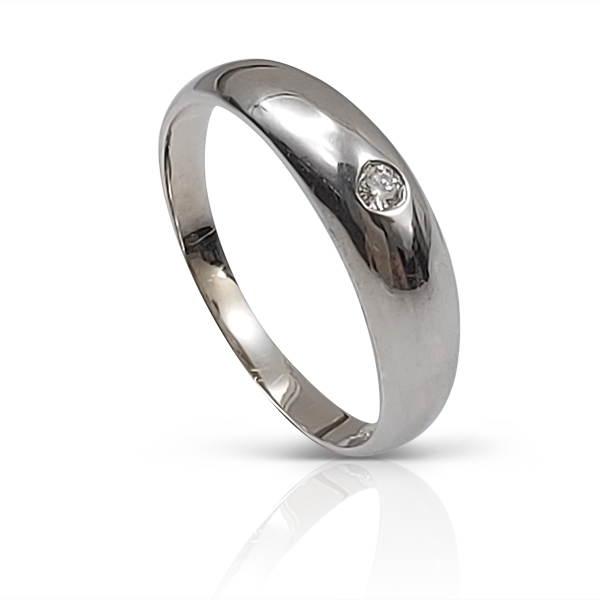 Signet-diamond-solitaire-ring-3-1