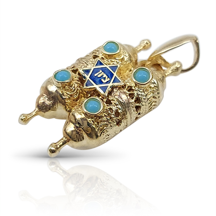 TORAH-gold-pendant-with-star-of-david